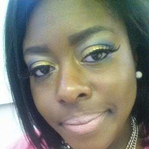 Meet your Posher, Vanessa